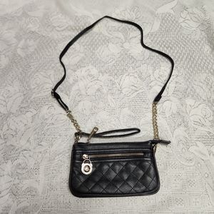 Micheal Kors black leather zipper crossbody purse; removable & adjustable strap.